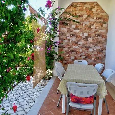 Apartamento Zoka *