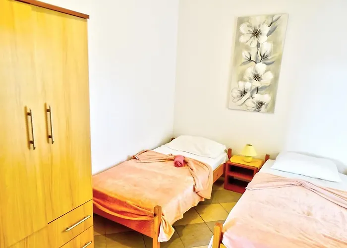 Zoka Apartment Vir