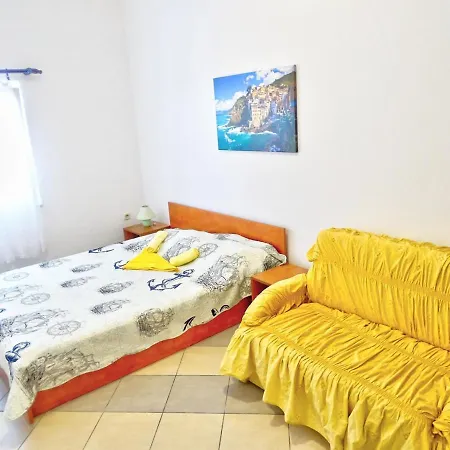 Zoka Apartment Vir